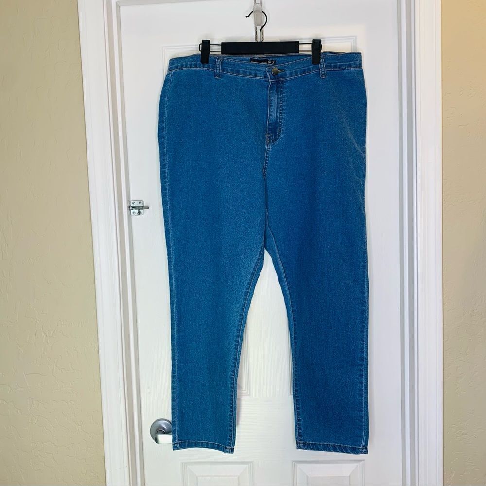 Pretty Little Things Plus Mid Wash Disco Fit Skinny Jeans Size 16